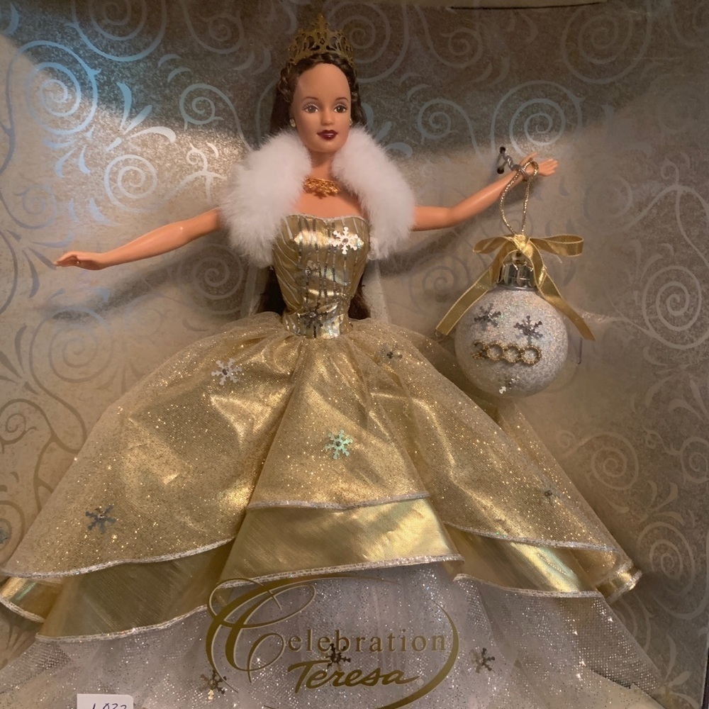 𝅺mattel Barbie 2000 Celebration-Teresa